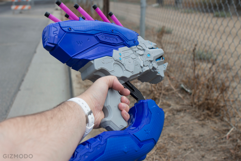 Illustration for article titled Review: BOOMco's Halo Dart Guns Aren't All a Gamer's Dream Come True